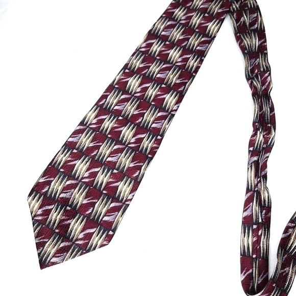 100% Silk Vintage Pierre Cardin Red and Gold Tone Patterned Long Neck Tie USA - Picture 6 of 13